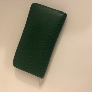 Louis Vuitton Epi Zippy Wallet